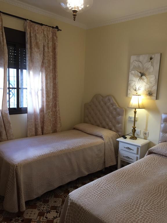 Hostal Lojo Конил-де-ла-Фронтера Стая снимка